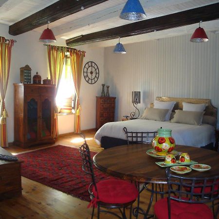 D'Ici Et D'Ailleurs Bed and Breakfast Cordes Sur Ciel Εξωτερικό φωτογραφία