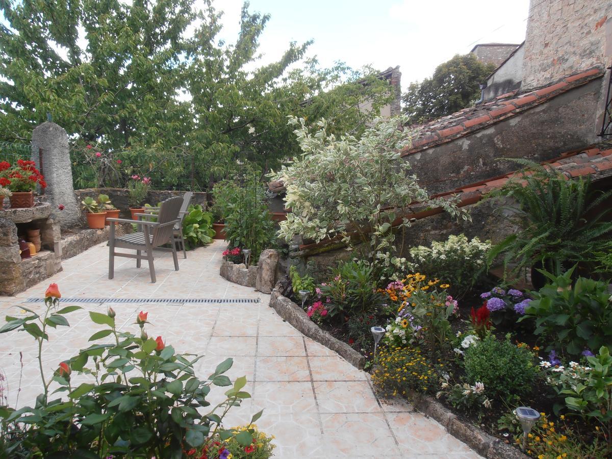 D'Ici Et D'Ailleurs Bed and Breakfast Cordes Sur Ciel Εξωτερικό φωτογραφία