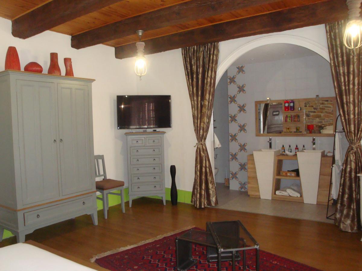 D'Ici Et D'Ailleurs Bed and Breakfast Cordes Sur Ciel Εξωτερικό φωτογραφία