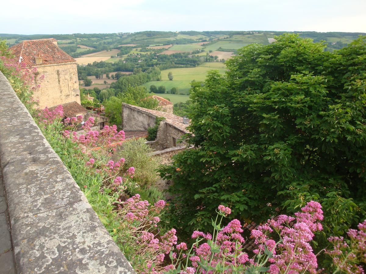 D'Ici Et D'Ailleurs Bed and Breakfast Cordes Sur Ciel Εξωτερικό φωτογραφία